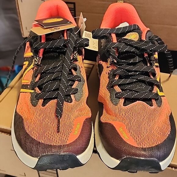 New Balance Fresh Foam X Hierro v7 Electronic Red and Black Sneakers size 11.5 2 - Picture 5 of 7